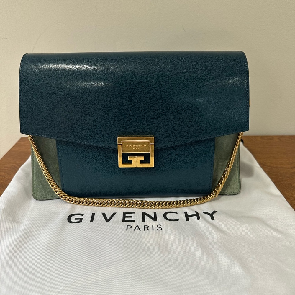 Givenchy Medium GV3 in Blue/ Pistachio